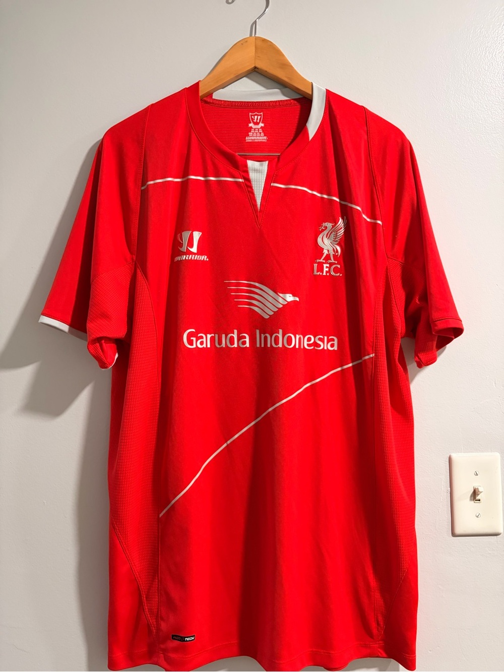 Garuda Indonesia Red Men's Short-Sleeve Soccer Jersey